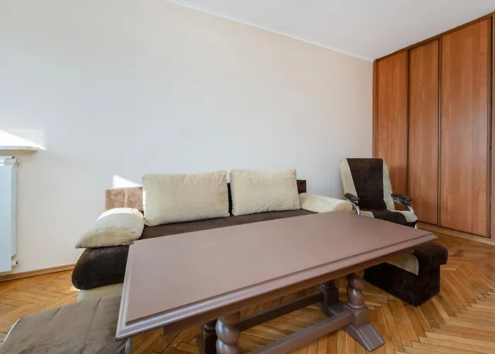 Gdanska Homely By Bookinghost