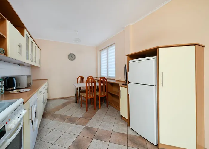 Gdanska Homely By Bookinghost