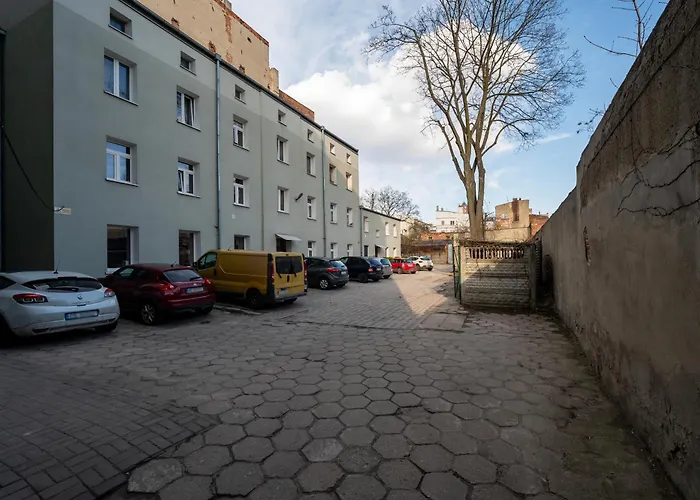 Gdanska Homely By Bookinghost